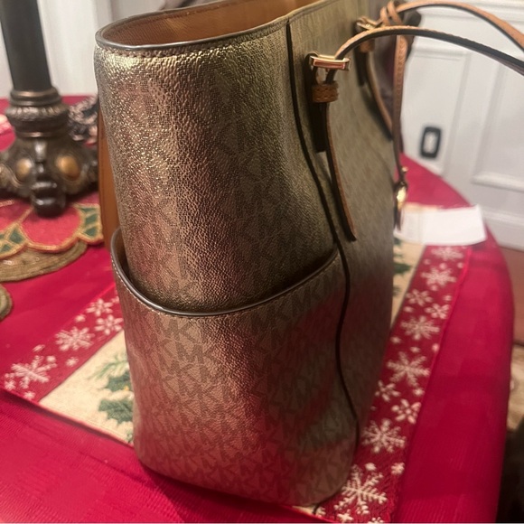 Michael Kors Metallic Gold Tote Bag - Picture 6 of 10
